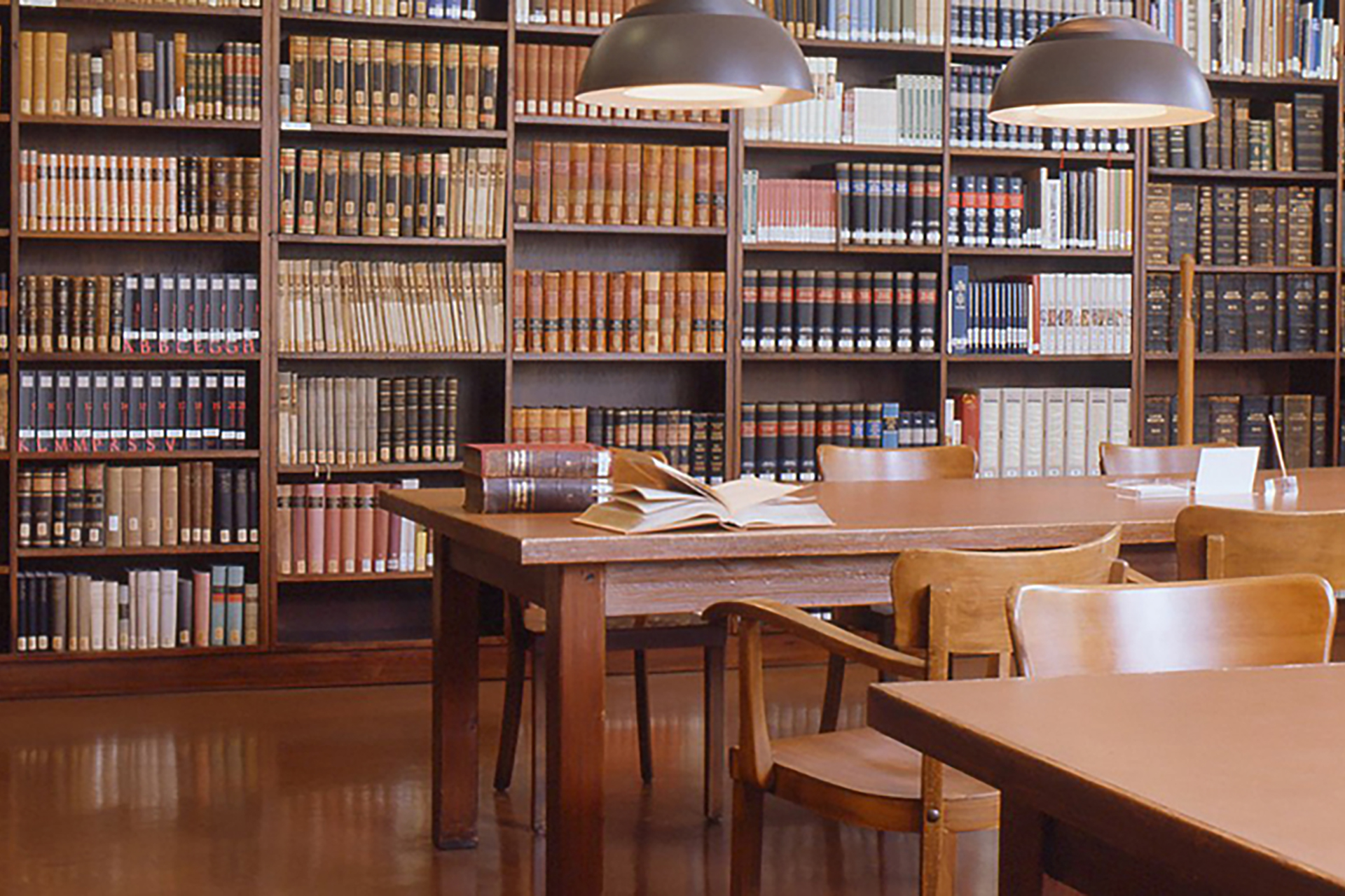 Discover a world of knowledge with our virtual library